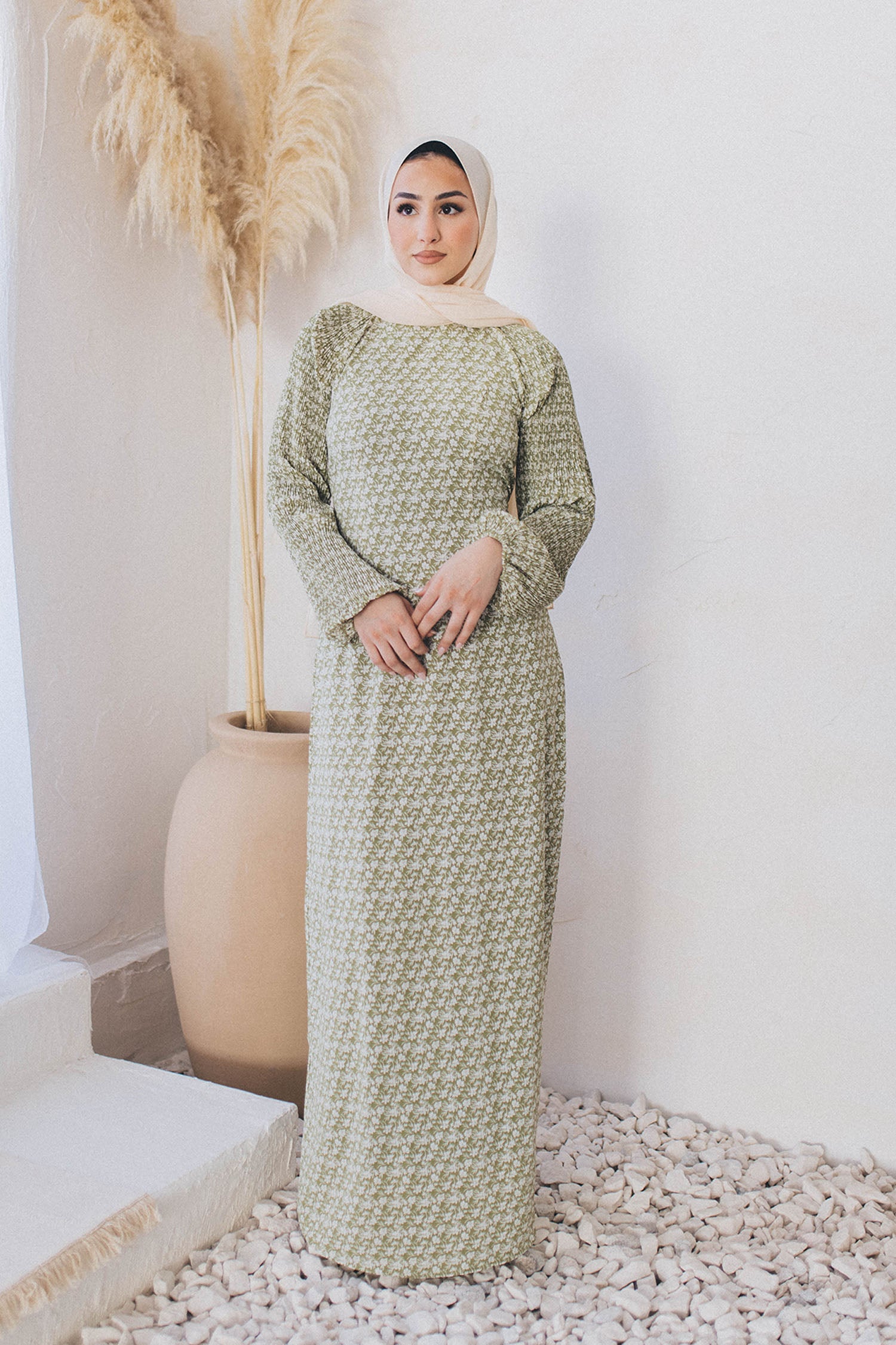 green emerald velvet dress Modest Muslim Woman's Two Piece Keffiyah Inspired Skirt Set main image 1