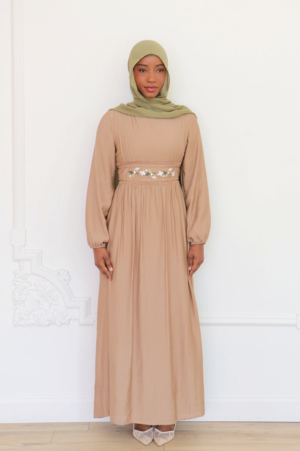 Amalia Embroidery Linen Dress - Nude Pink