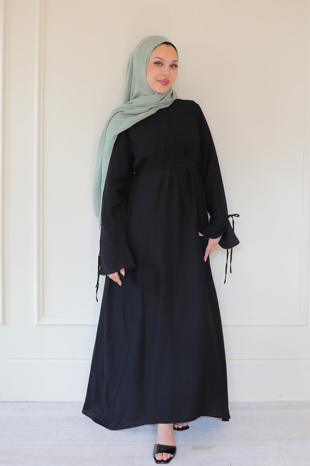Amara Textured Abaya- Black