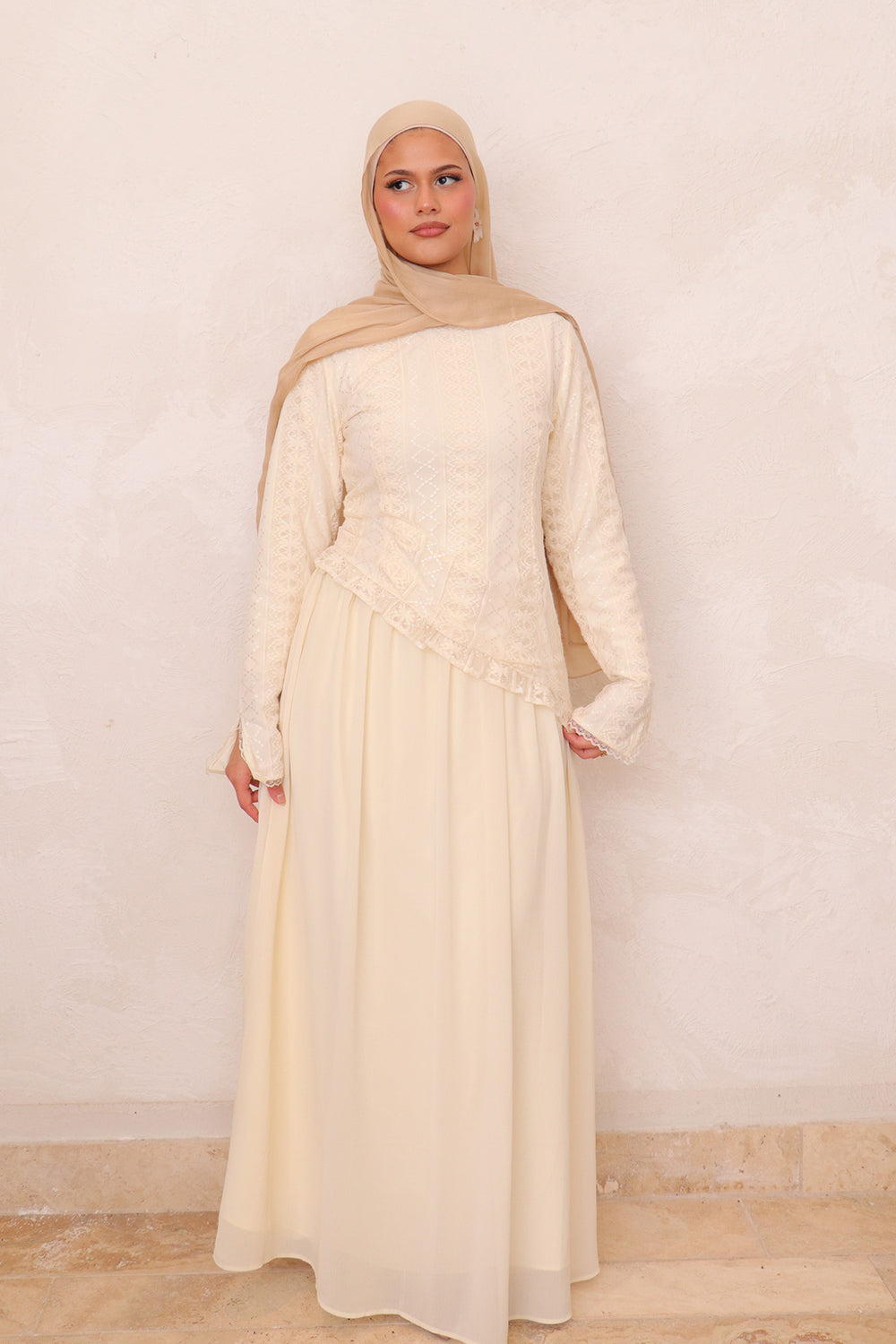 Ariya Lace Ruffle Set - Beige