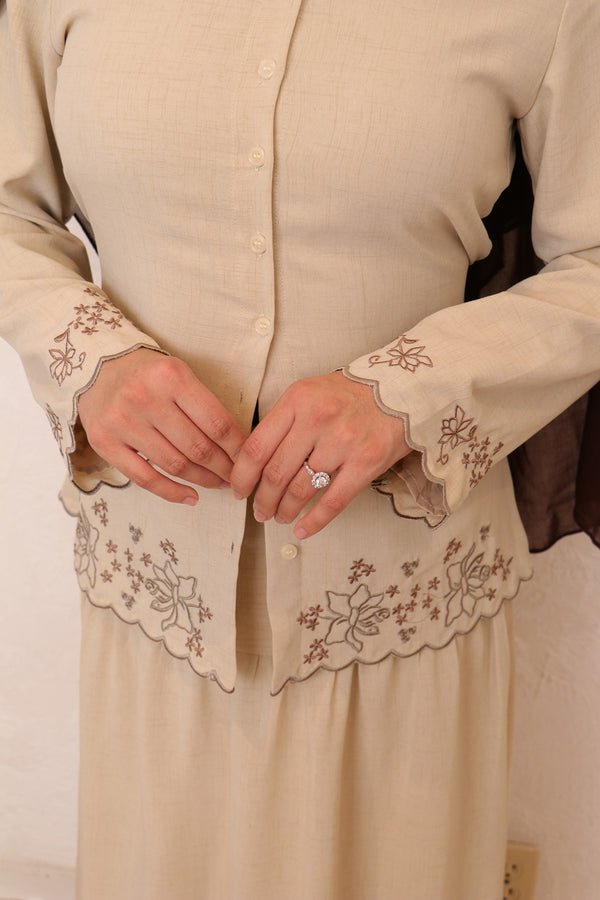 Camelia Linen Embroidery Set - Beige