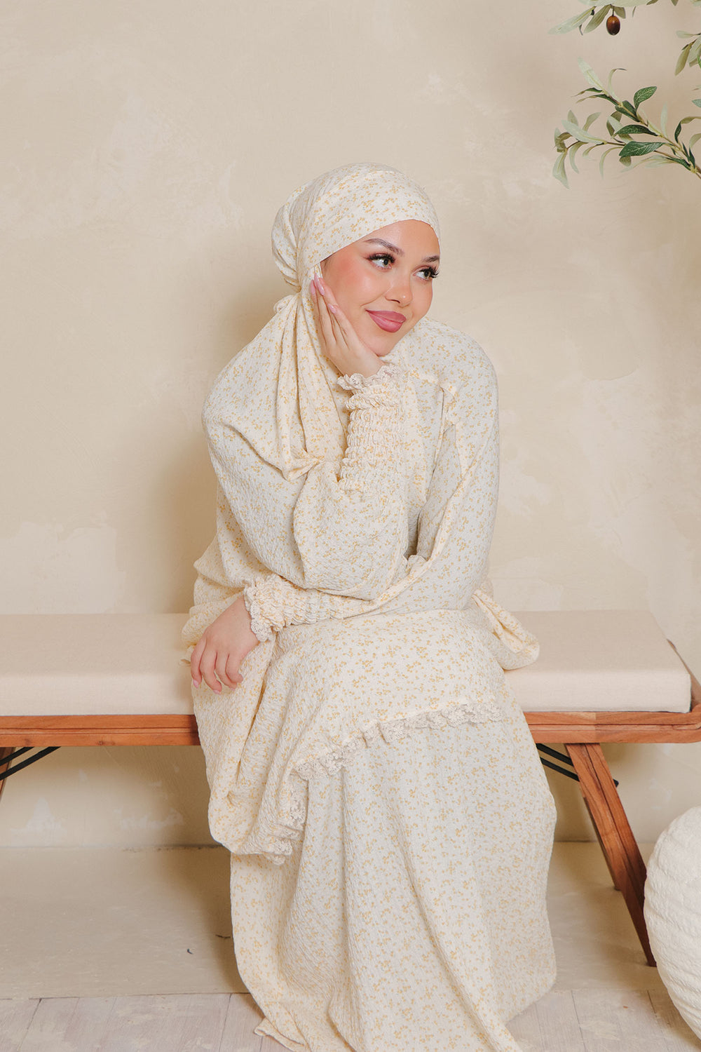 Adela Two Piece Jilbab/Prayer Set- Butter Yellow