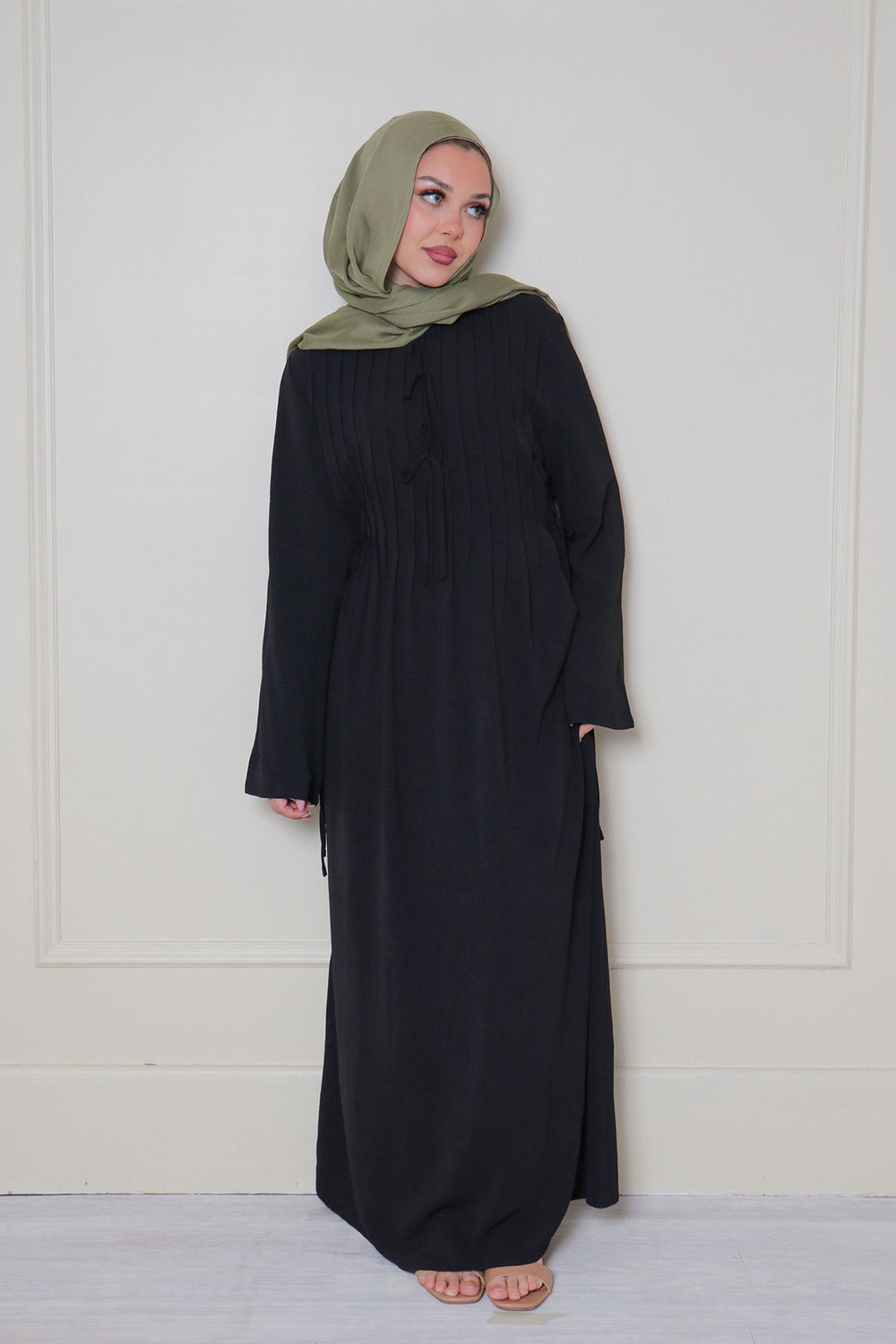 Noor Linen Essential Abaya- Black