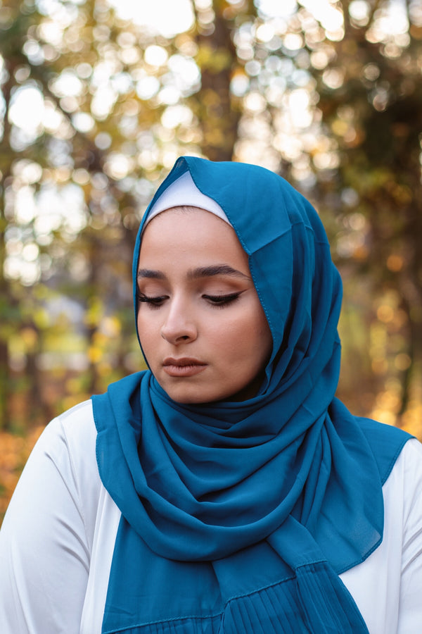 Teal crinkled chiffon scarf